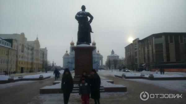 Памятник адмиралу Ф. Ф. Ушакову (Саранск, Россия)