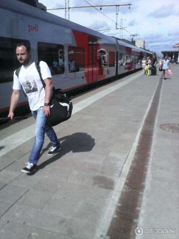 Поезд РЖД Ласточка Москва - Тверь фото